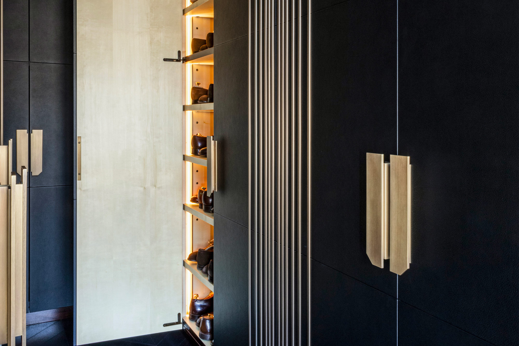 Apartment - italian luxury furniture brands - 14